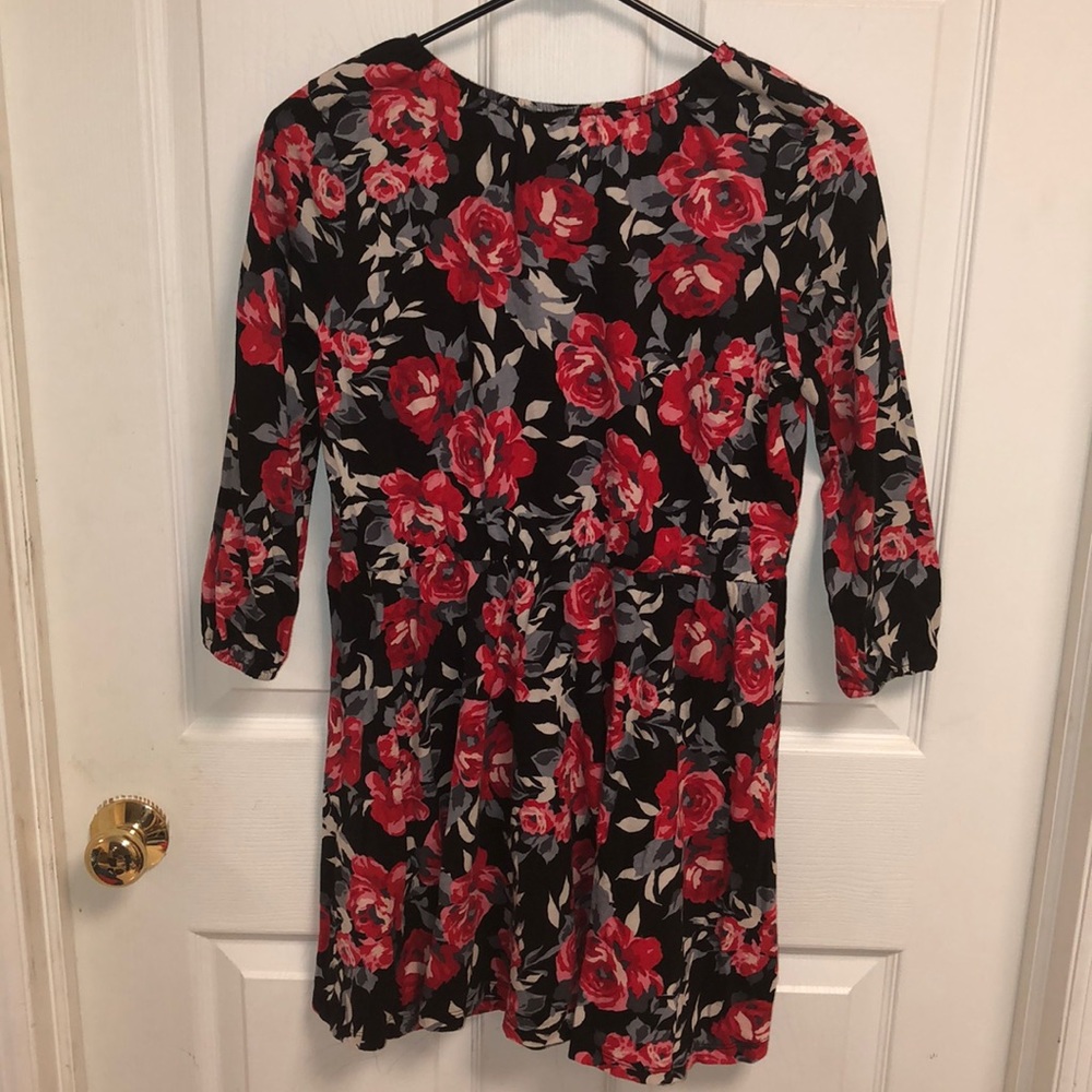 Dress - Picture 3 of 5